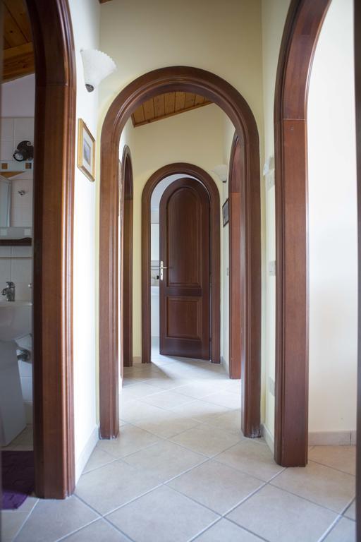 Appartamento Villa Degli Ulivi Sant'Agnello Rum bild