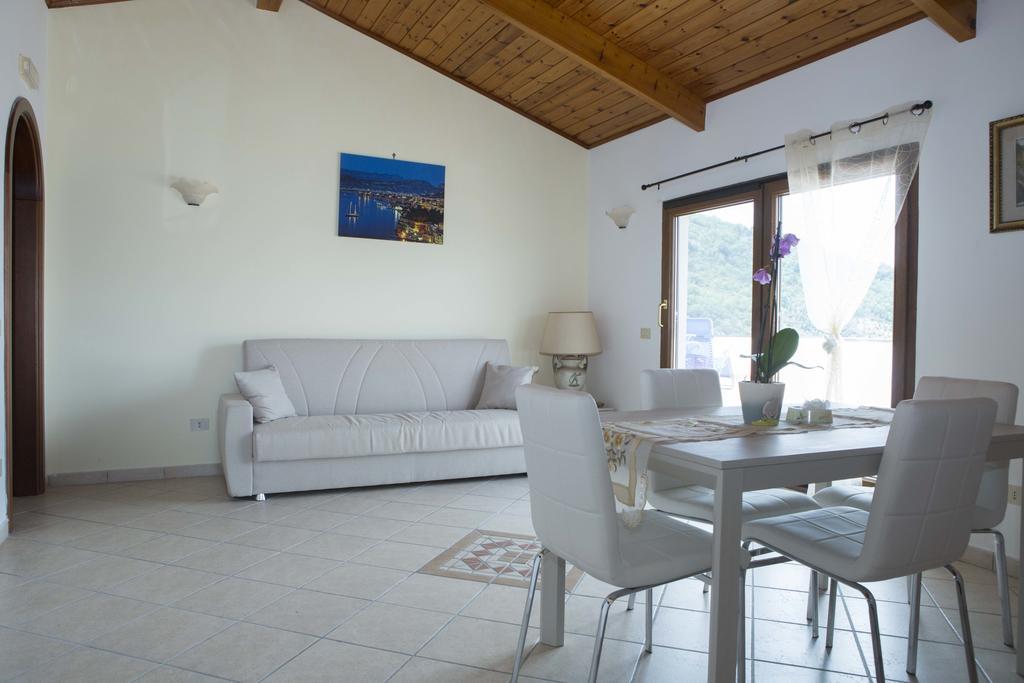 Appartamento Villa Degli Ulivi Sant'Agnello Rum bild